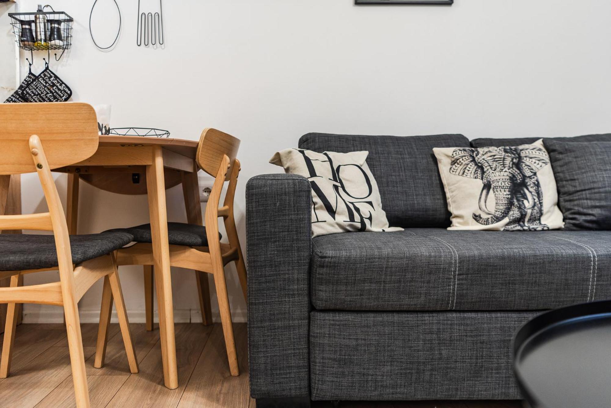 Noir Apartment By Kondo Stays Tirana Buitenkant foto